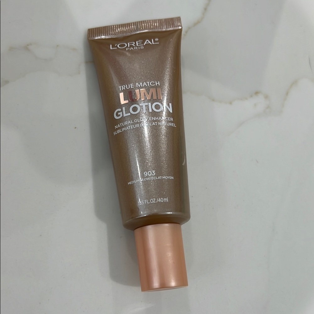 L'Oreal True Match Lumi Glotion - Natural Glow Enhancer in Tan